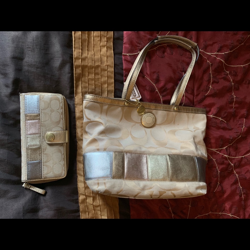 Authentic Coach purse and wallet
